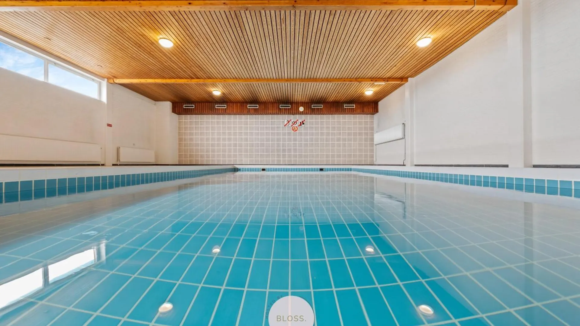 Osean By Bloss Luxe Appartement Met Frontaal Zeezicht, Binnenzwembad En Parking Middelkerke Belgium